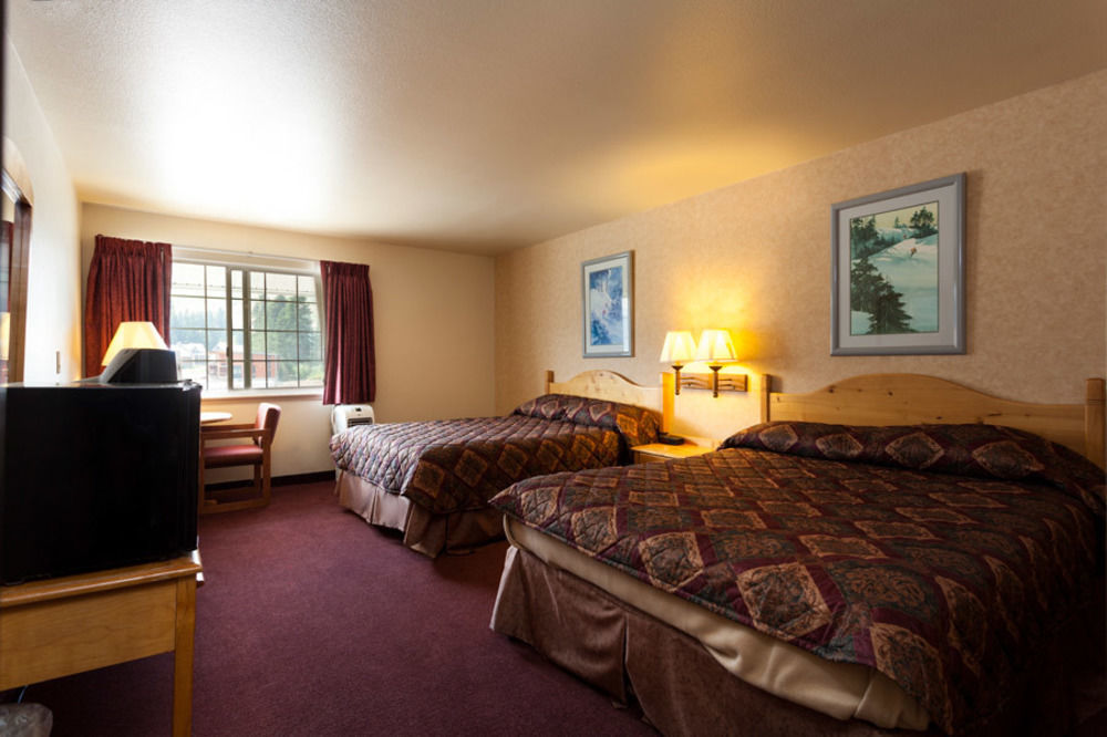 The Summit Inn Snoqualmie Pass Extérieur photo