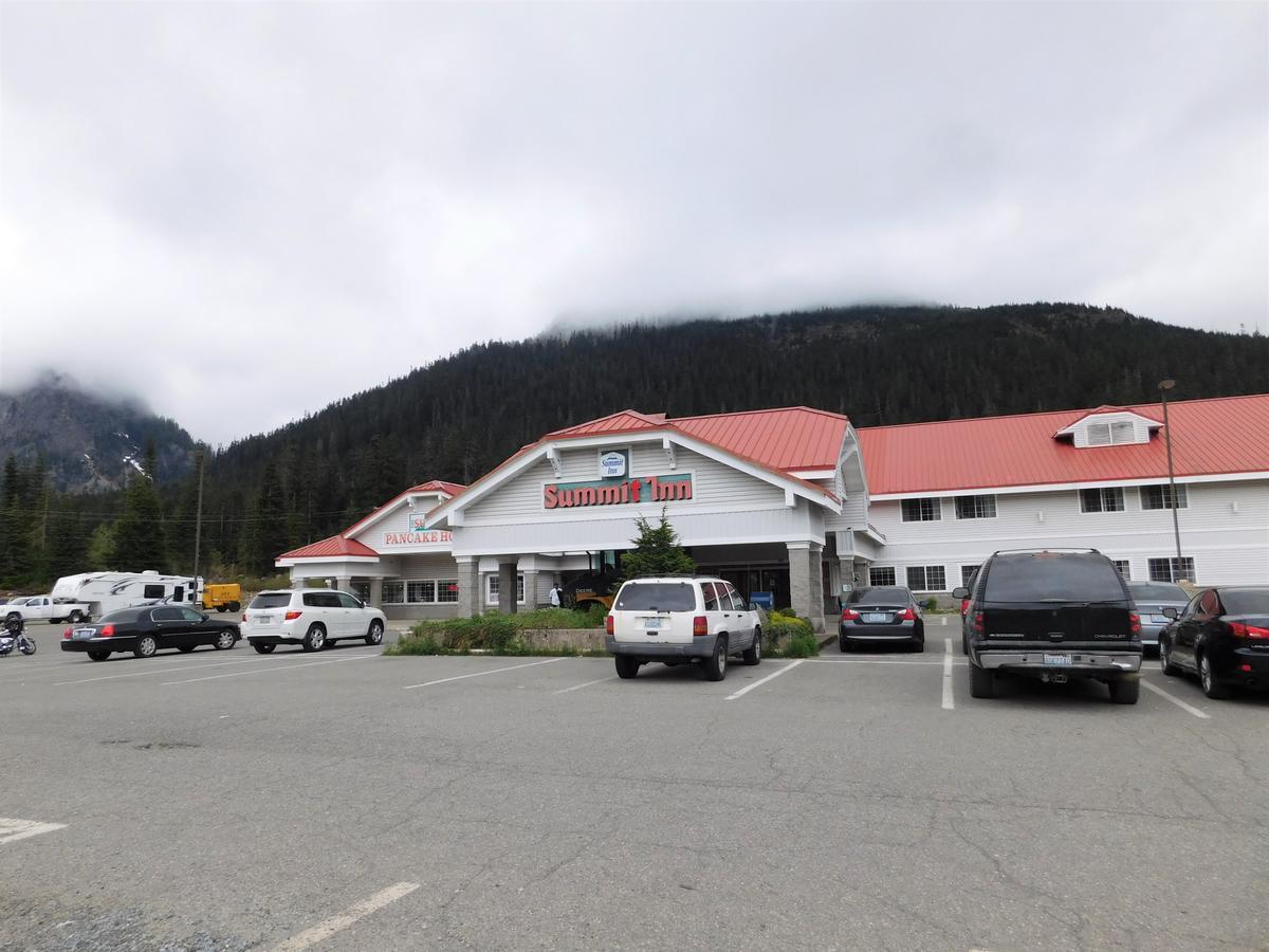 The Summit Inn Snoqualmie Pass Extérieur photo
